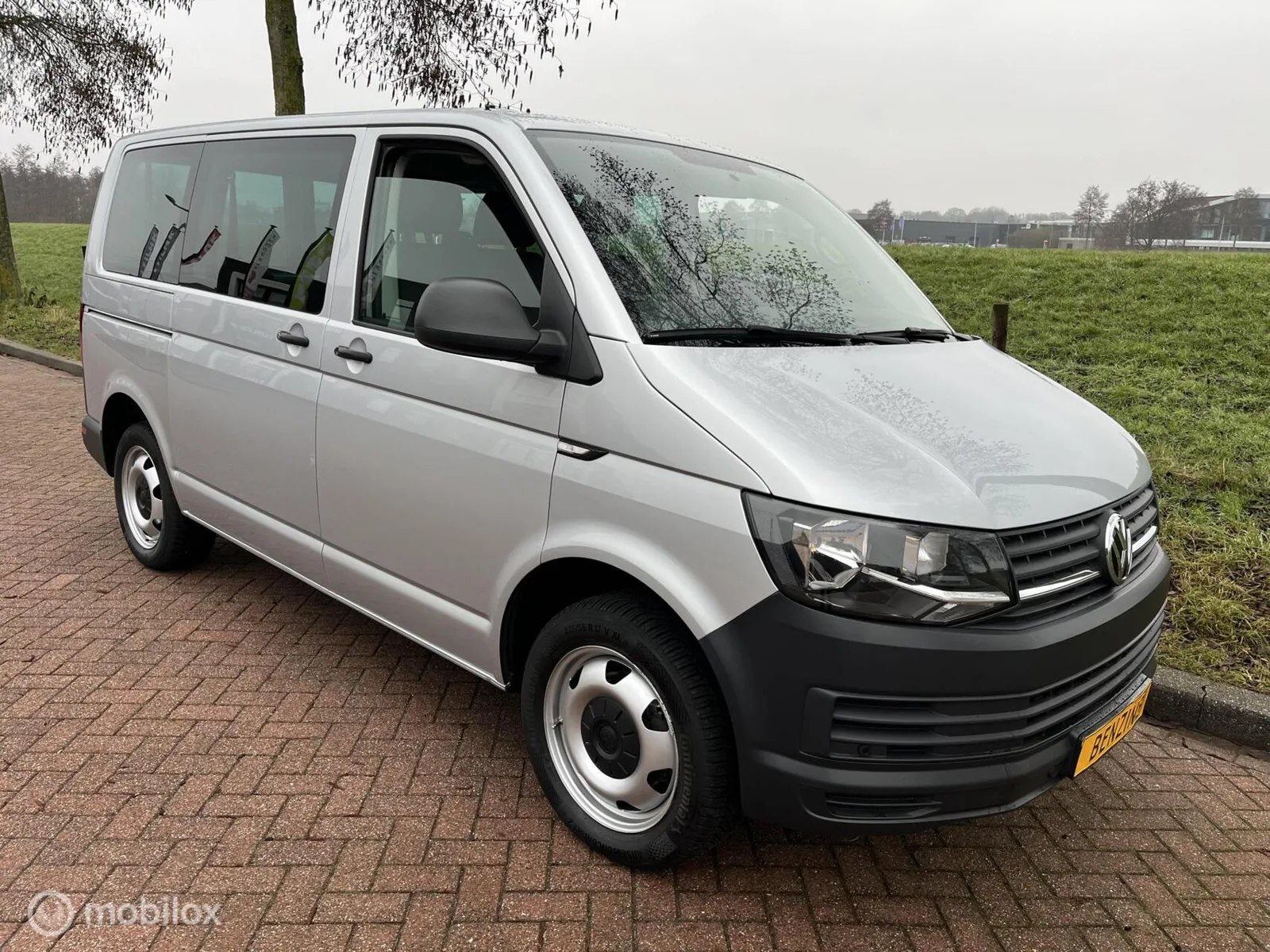 Volkswagen Transporter (2018) — foto 1