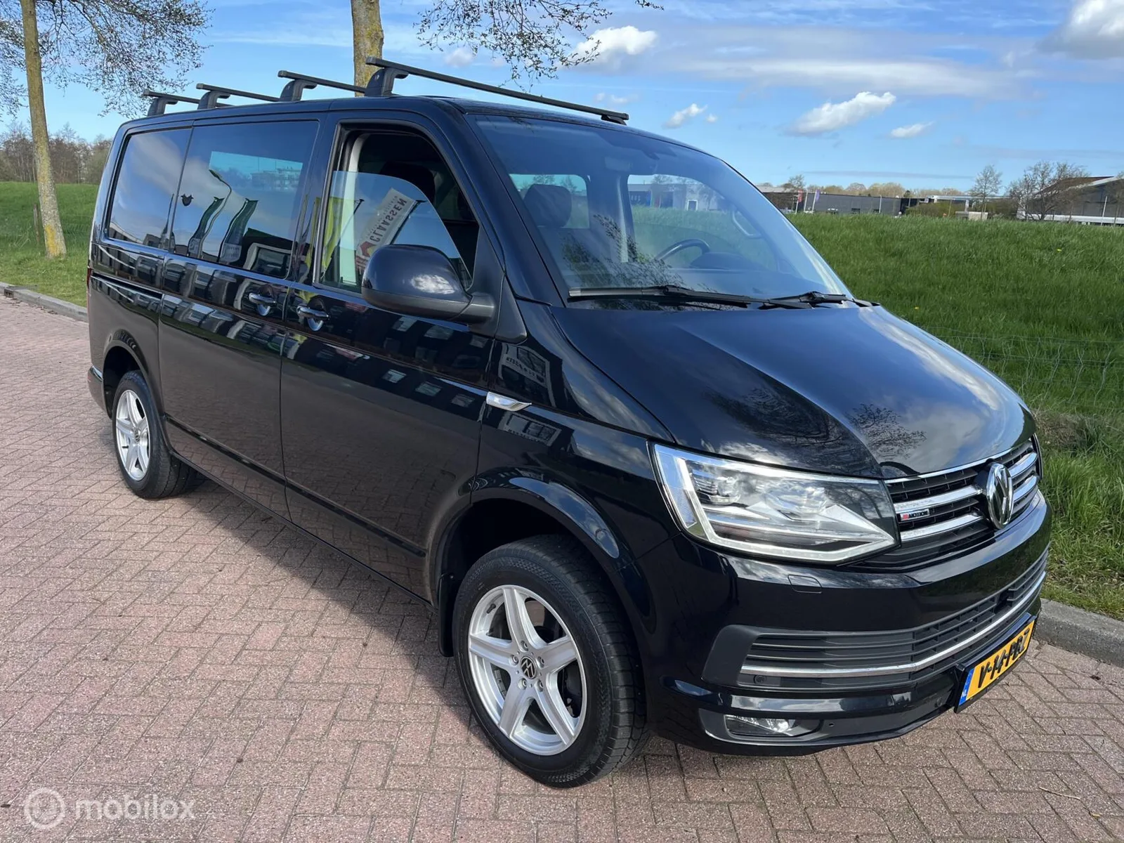 Volkswagen Transporter (2016) — foto 1