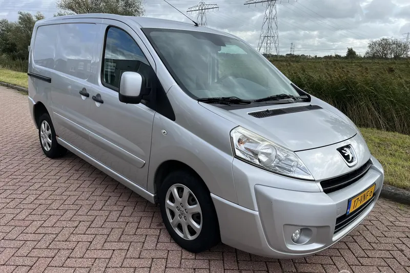 Peugeot Expert (2008)
