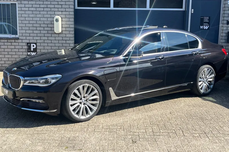 BMW 7-Serie (2016)