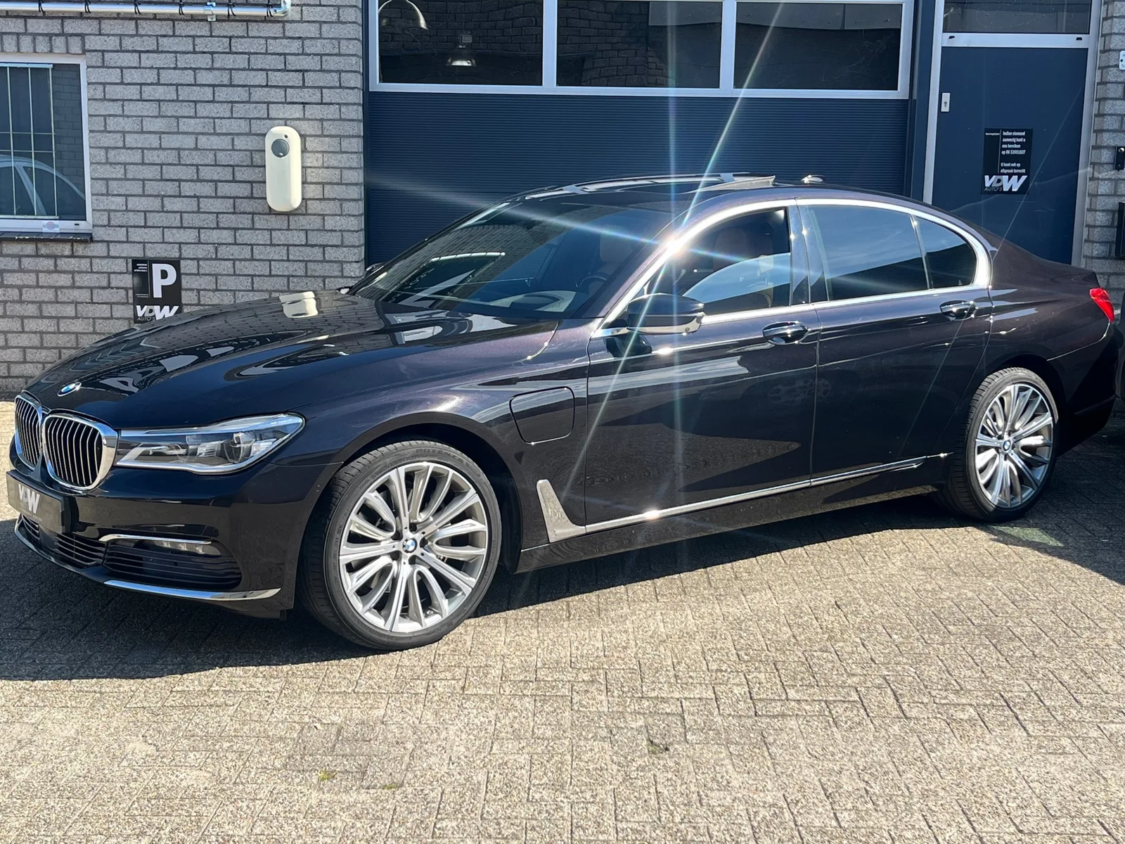 BMW 7-Serie (2016) — foto 1