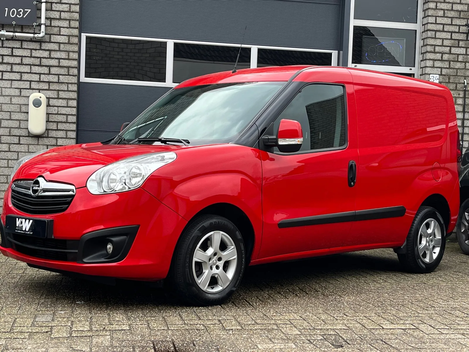 Opel Combo (2017) — foto 1