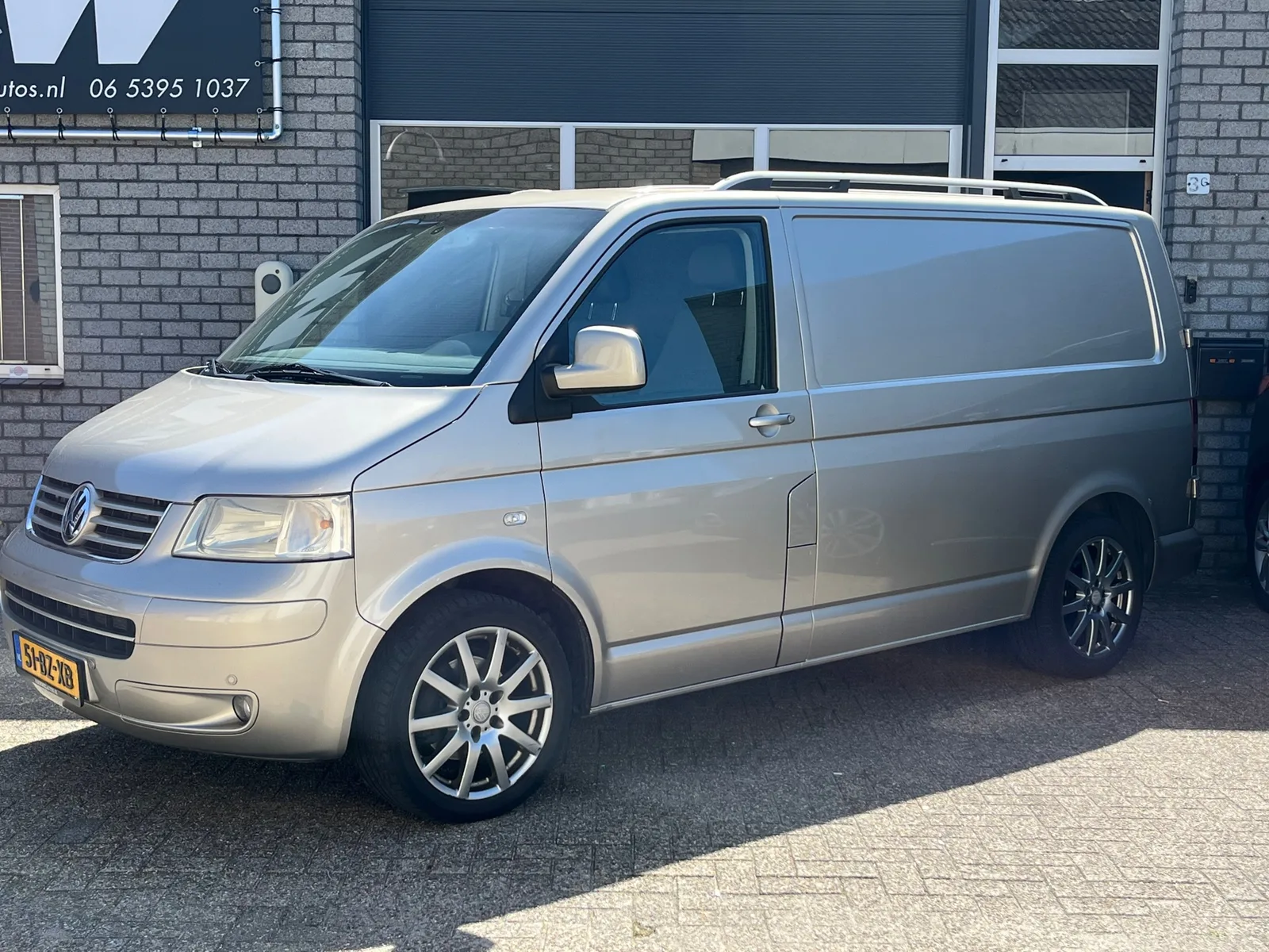 Volkswagen Transporter (2006) — foto 1