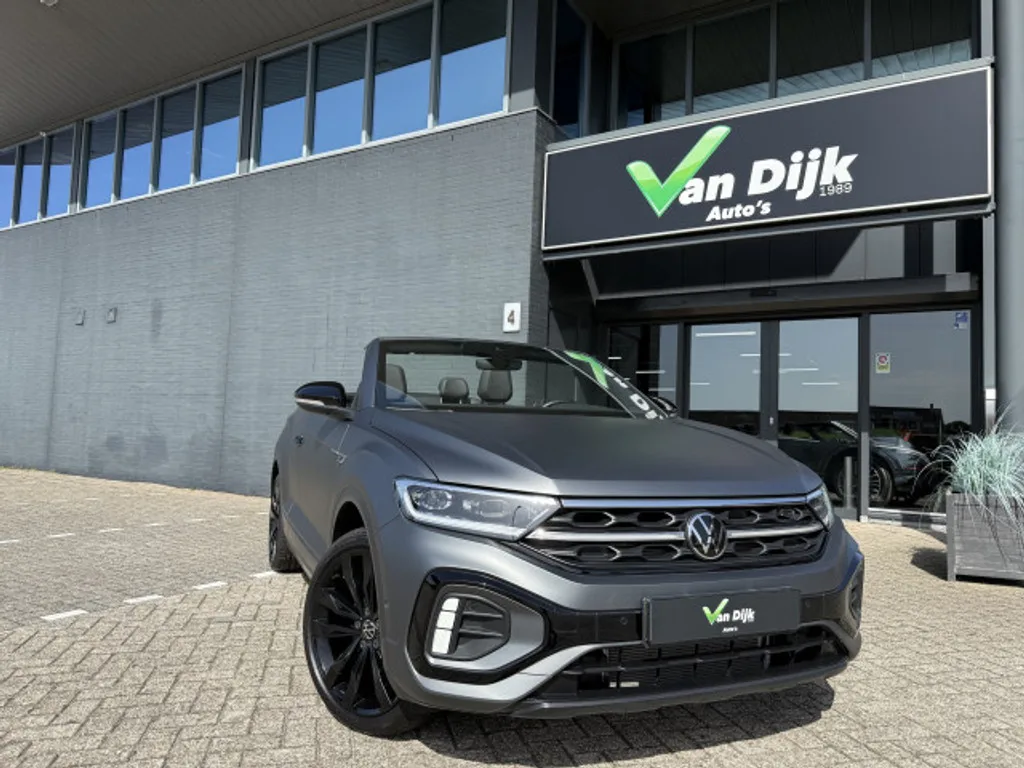 Volkswagen T-Roc (2023) — foto 1