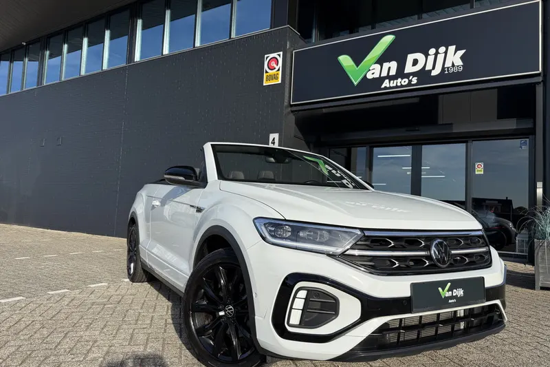 Volkswagen T-Roc (2023)