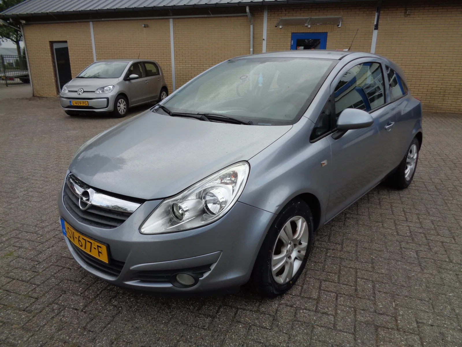 Opel Corsa (2008) — foto 1