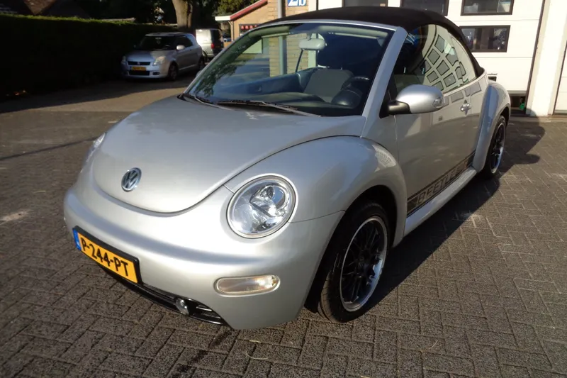 Volkswagen New (2003)