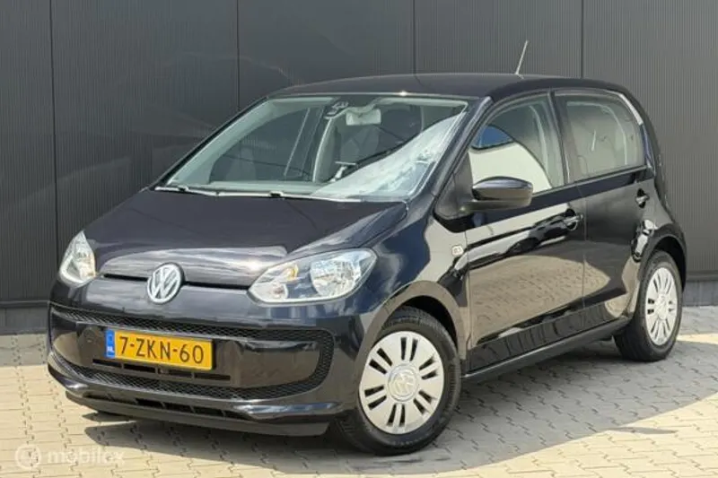 Volkswagen Up! (2015)