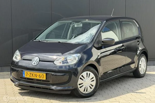 Volkswagen Up! (2015) — foto 1