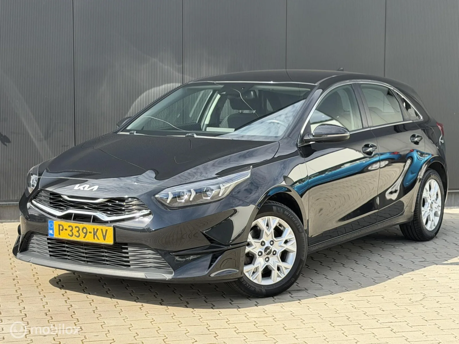 Kia Ceed (2022) — foto 1