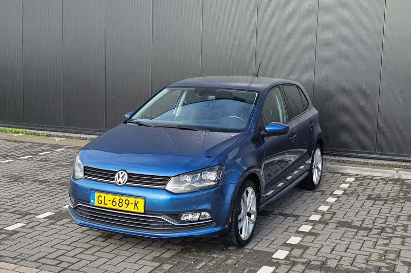 Volkswagen Polo (2015)