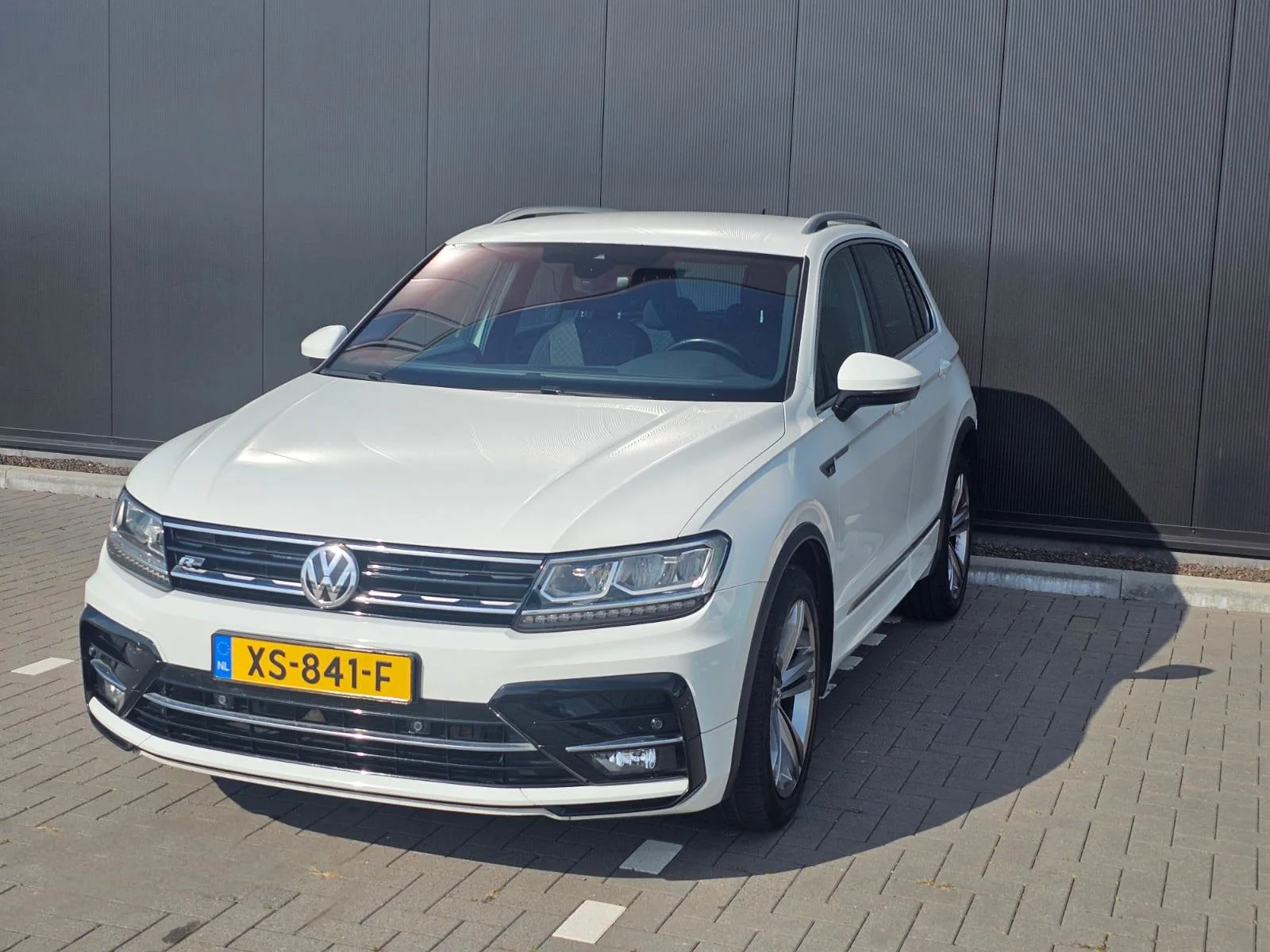 Volkswagen Tiguan (2019) — foto 1