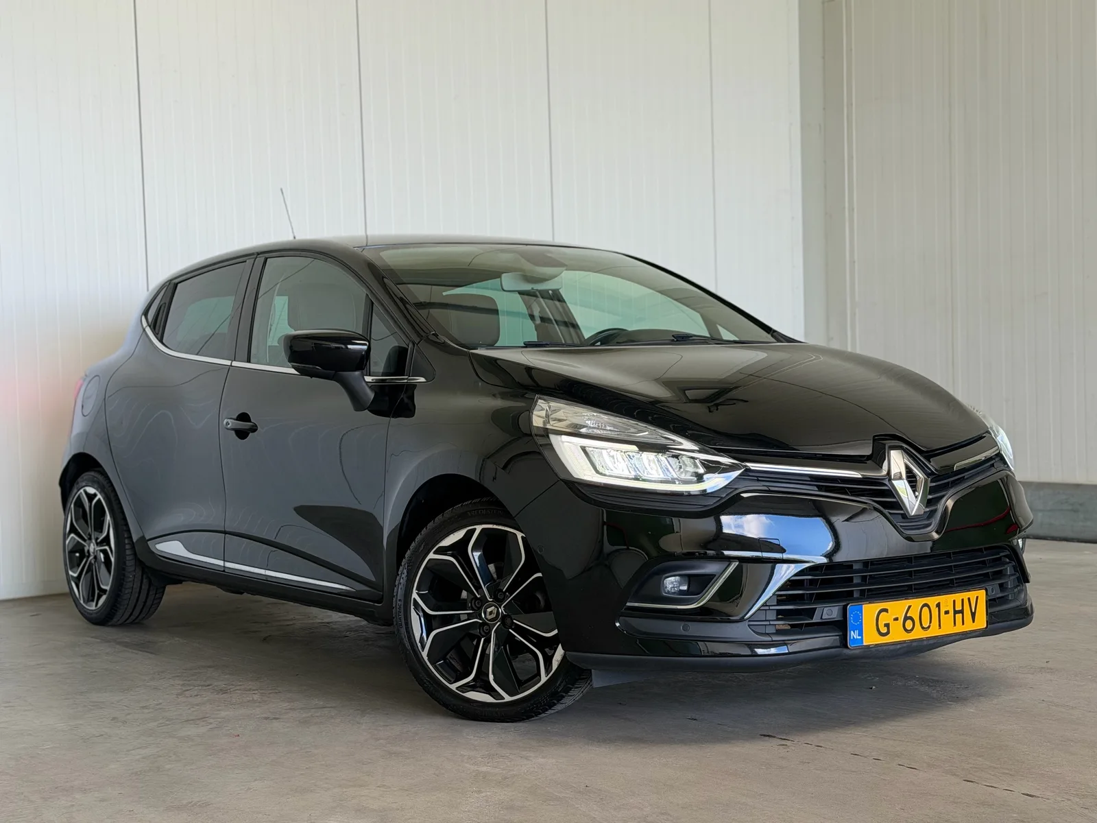 Renault Clio (2019) — foto 1