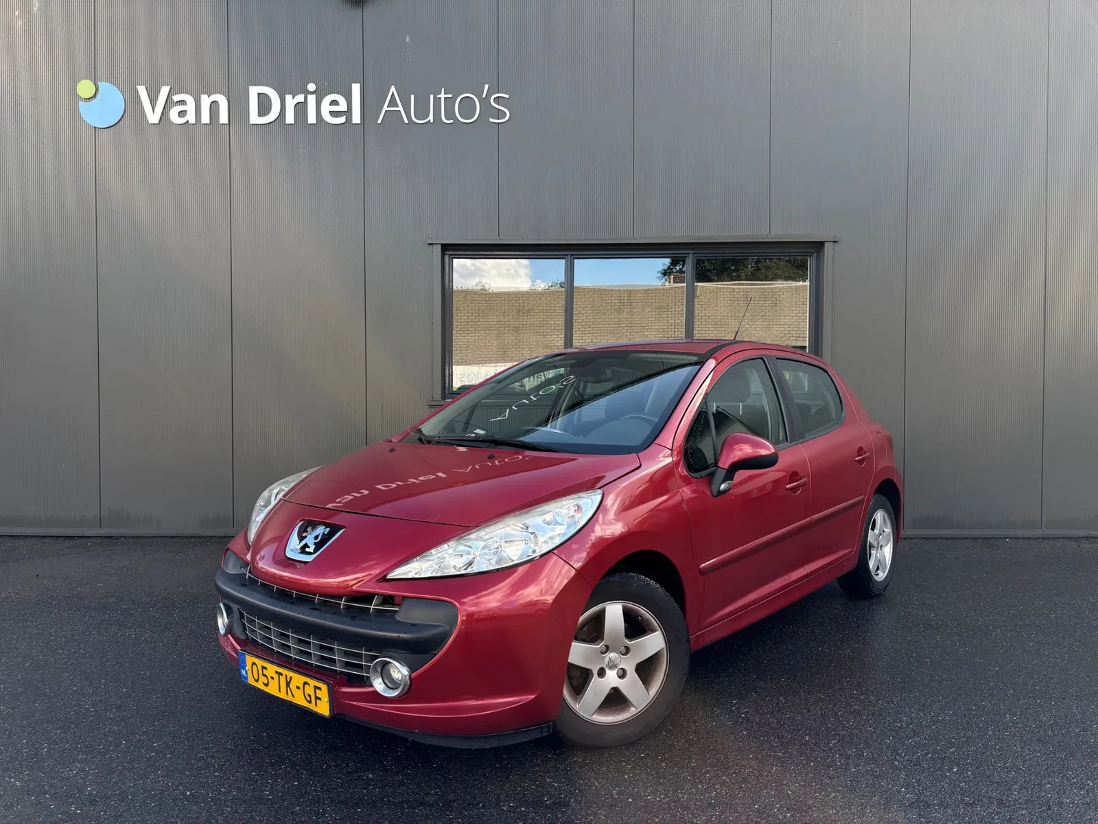 Peugeot 207 (2006) — foto 1