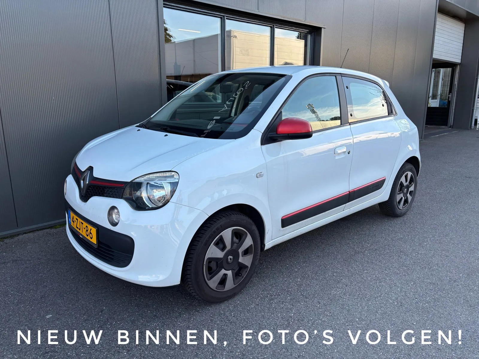 Renault Twingo (2015) — foto 1