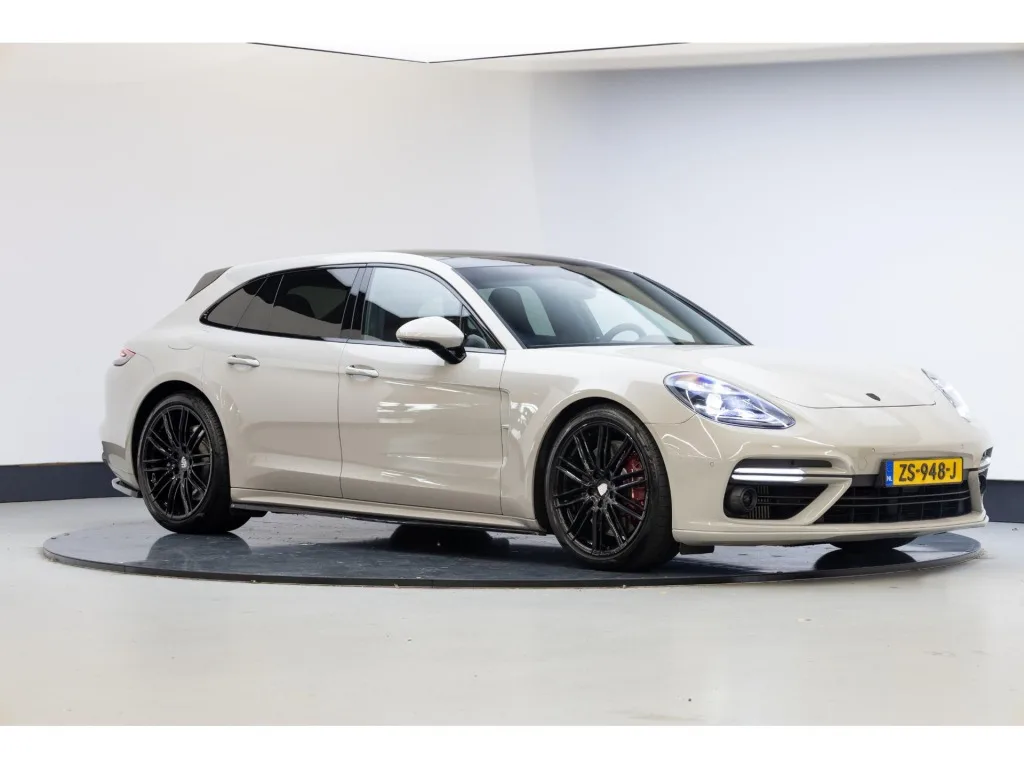 Porsche Panamera (2018) — foto 1