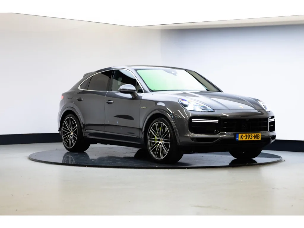 Porsche Cayenne Coupé (2021) — foto 1