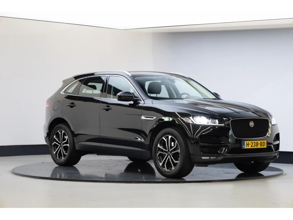 Jaguar F-Pace (2020) — foto 1