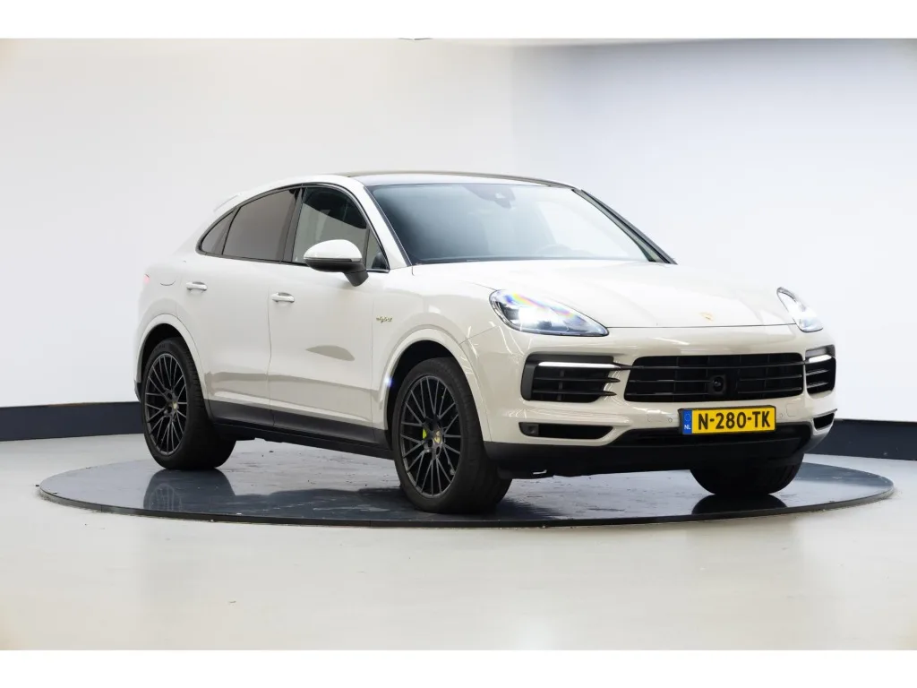 Porsche Cayenne Coupé (2021) — foto 1