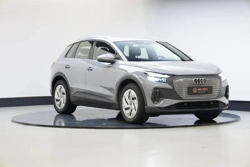 Audi Q4 e-tron (2023)
