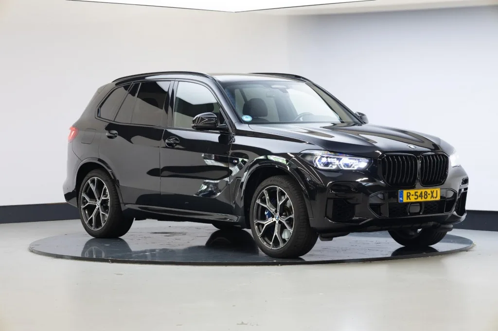 BMW X5 (2022) — foto 1