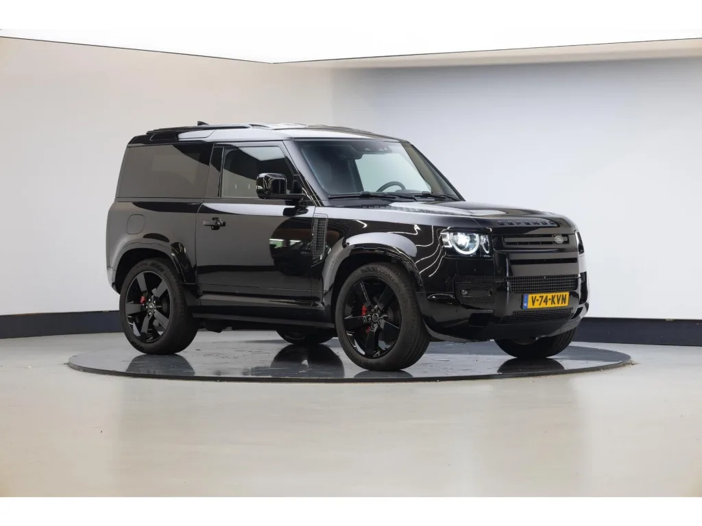 Land Rover Defender (2024) — foto 1