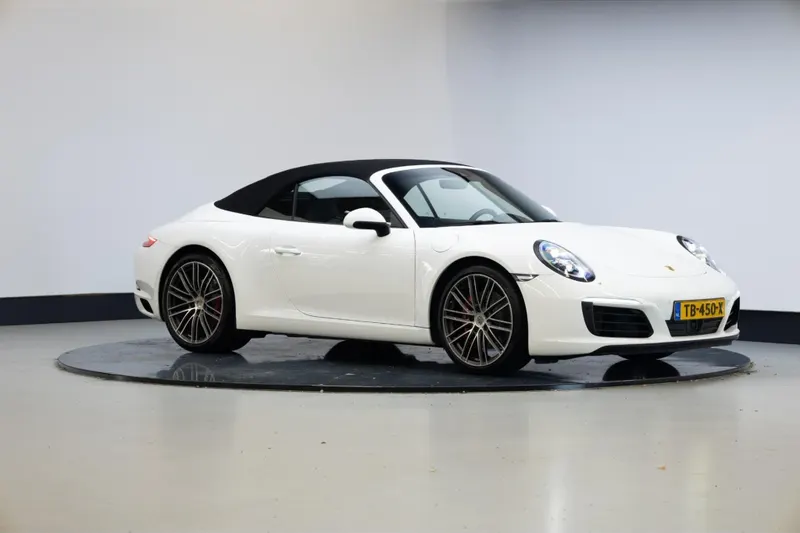 Porsche 911 (2017)