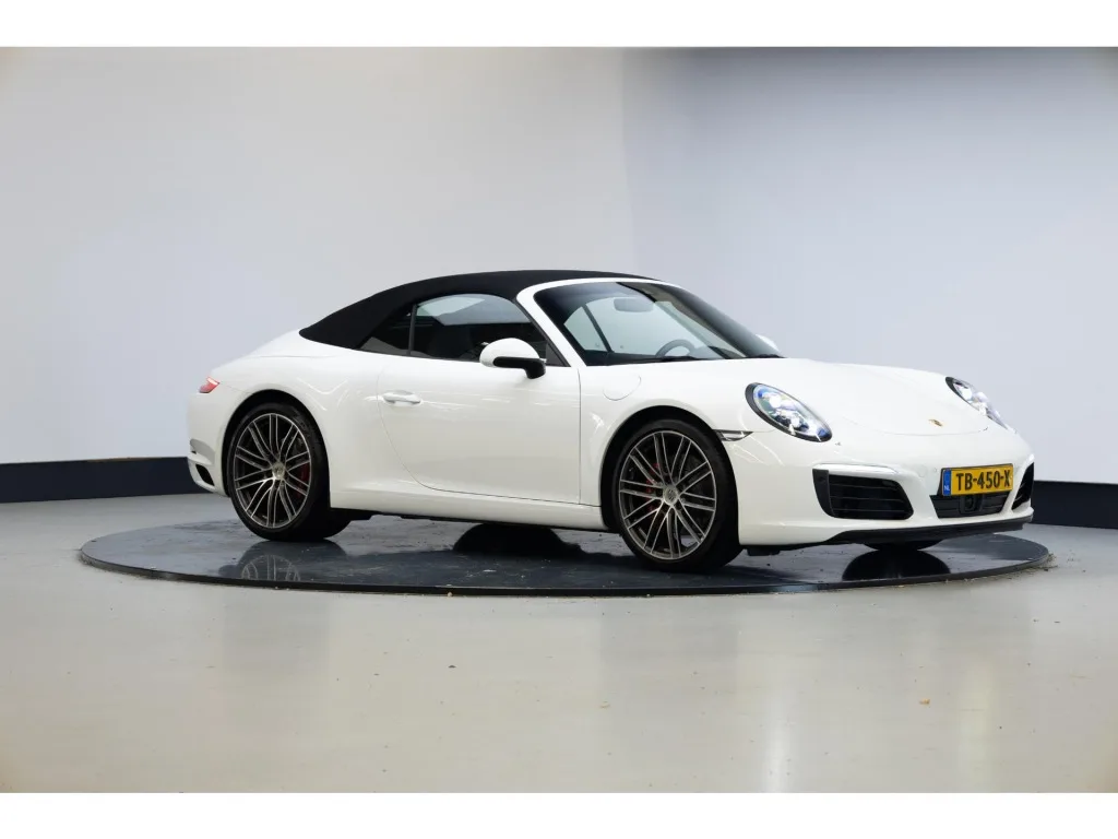 Porsche 911 (2017) — foto 1