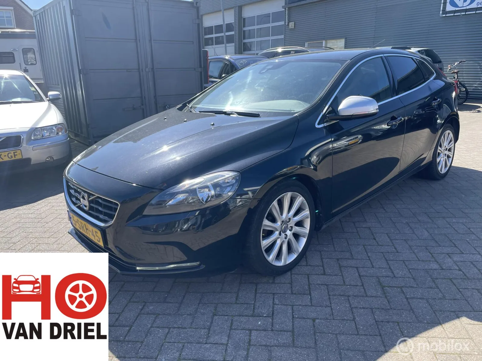 Volvo V40 (2013) — foto 1