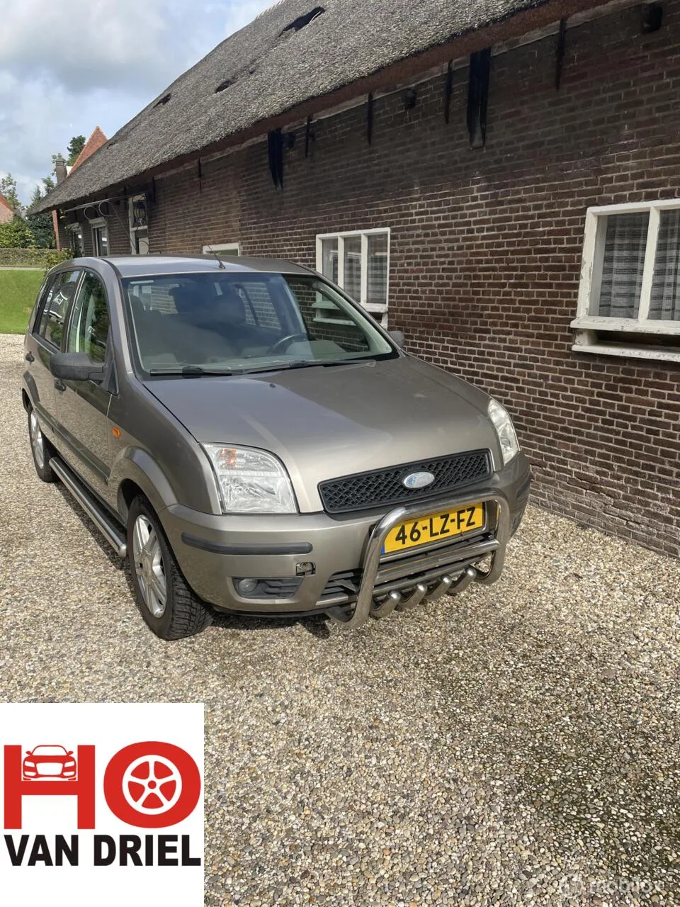 Ford Fusion (2003) — foto 1