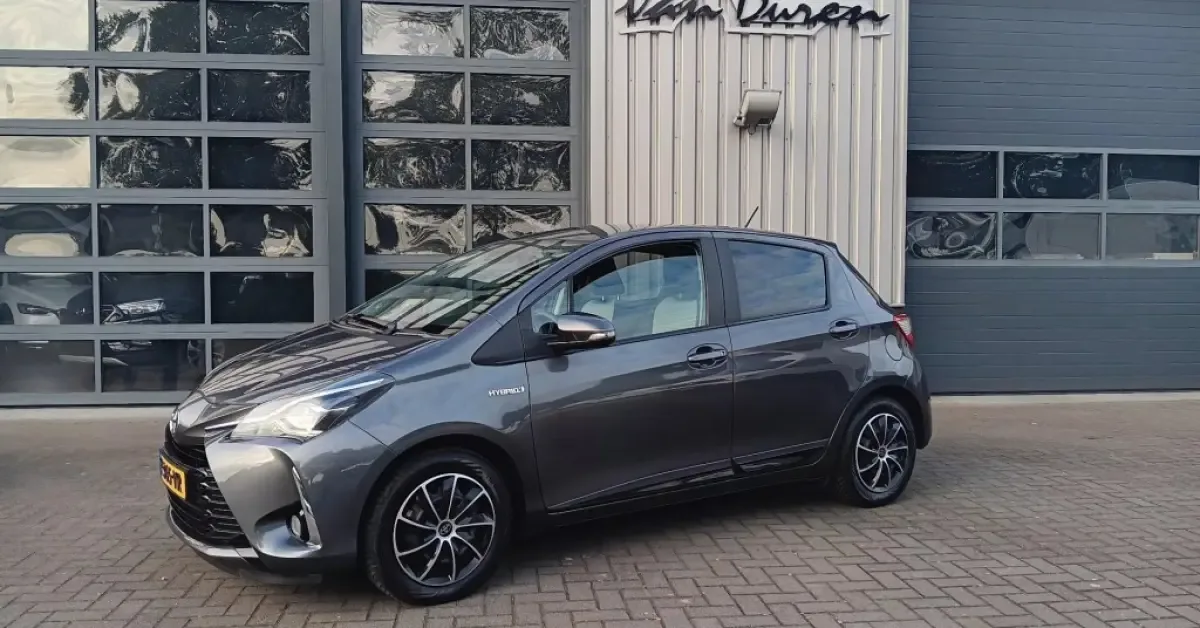 Toyota Yaris (2018) — foto 1