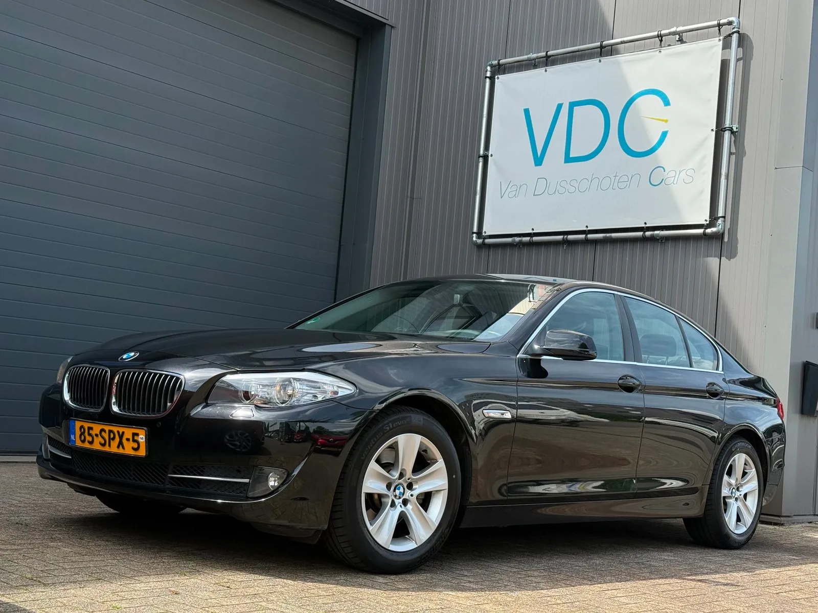 BMW 5-Serie (2011) — foto 1