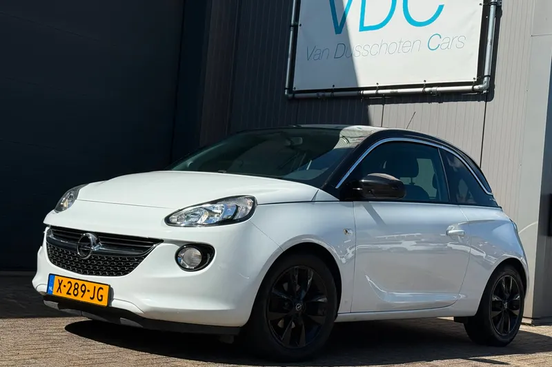 Opel Adam (2015)