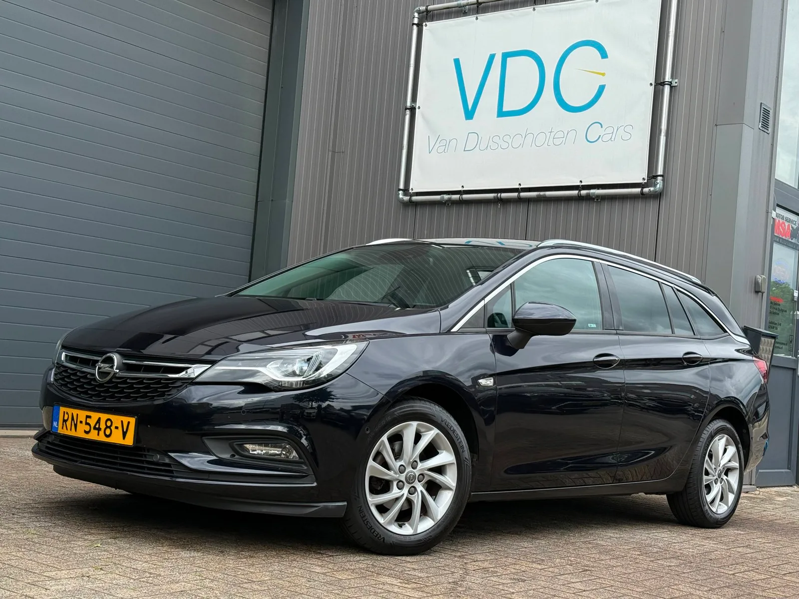 Opel Astra Sports Tourer (2018) — foto 1
