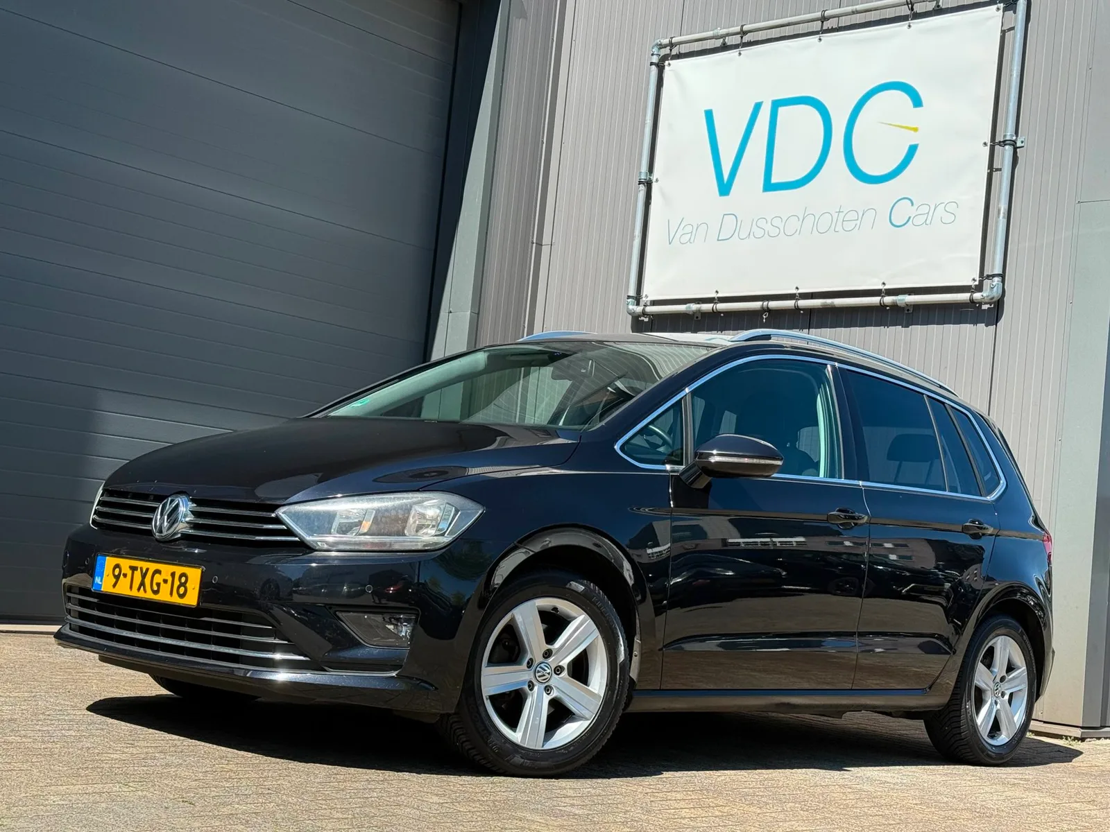 Volkswagen Golf Sportsvan (2014) — foto 1