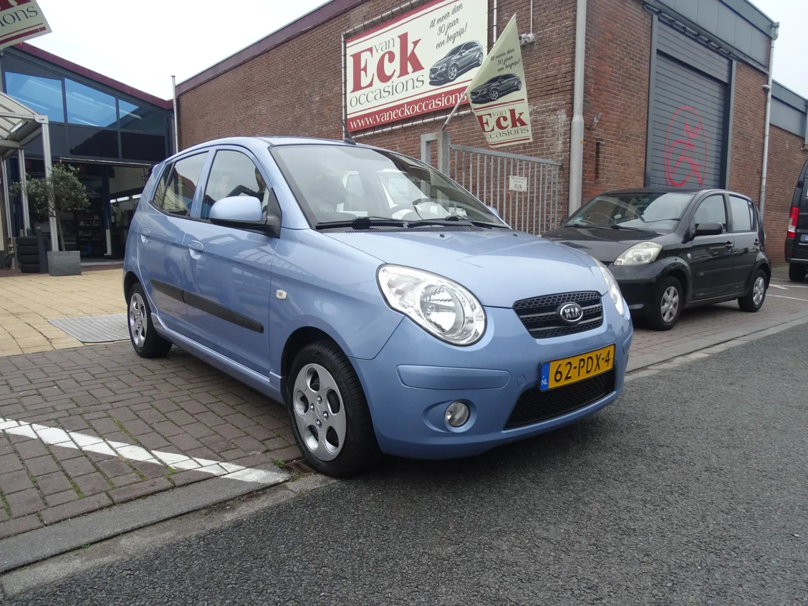 Kia Picanto (2011) — foto 1
