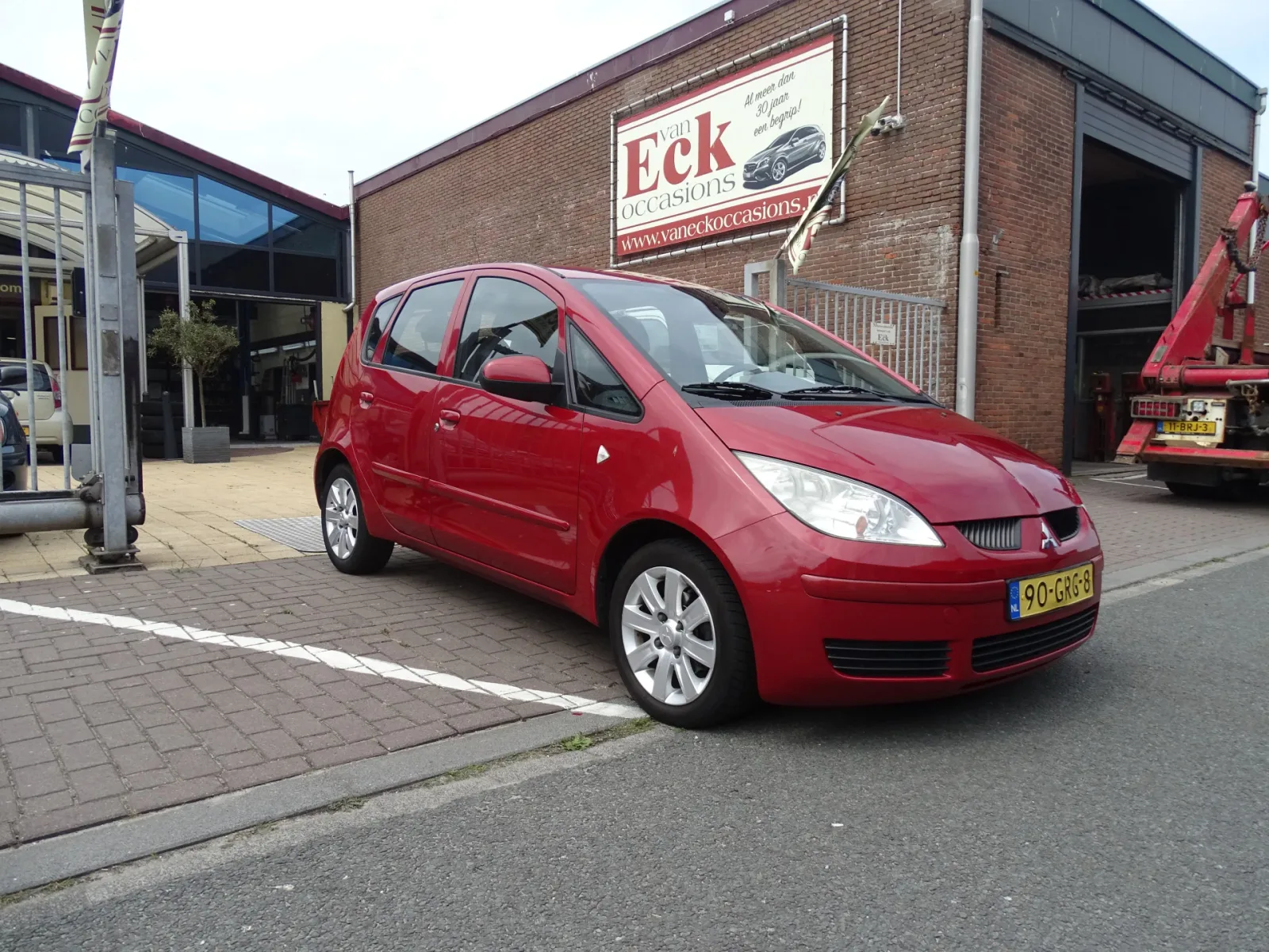 Mitsubishi Colt (2008) — foto 1