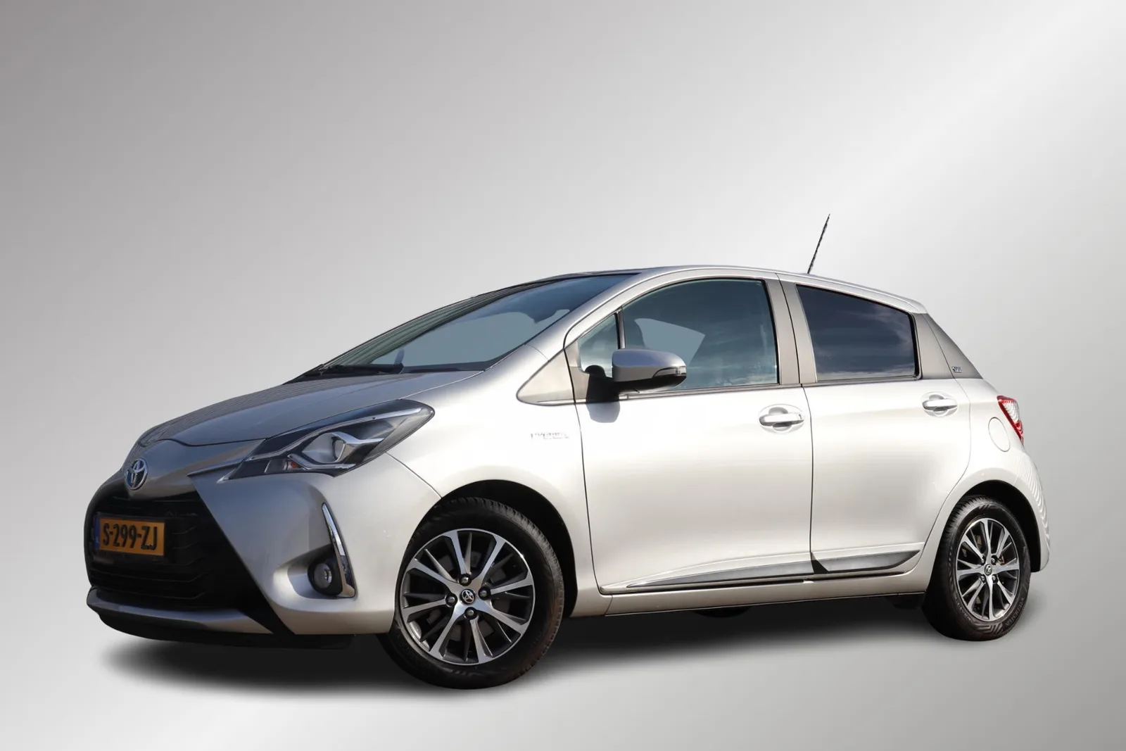 Toyota Yaris (2020) — foto 1