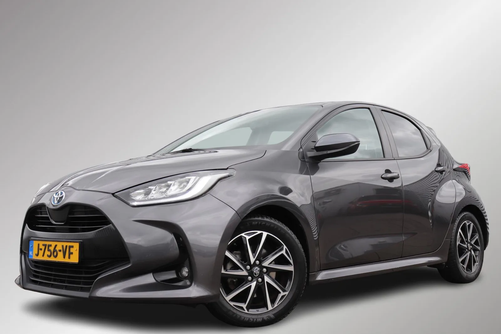 Toyota Yaris (2020) — foto 1