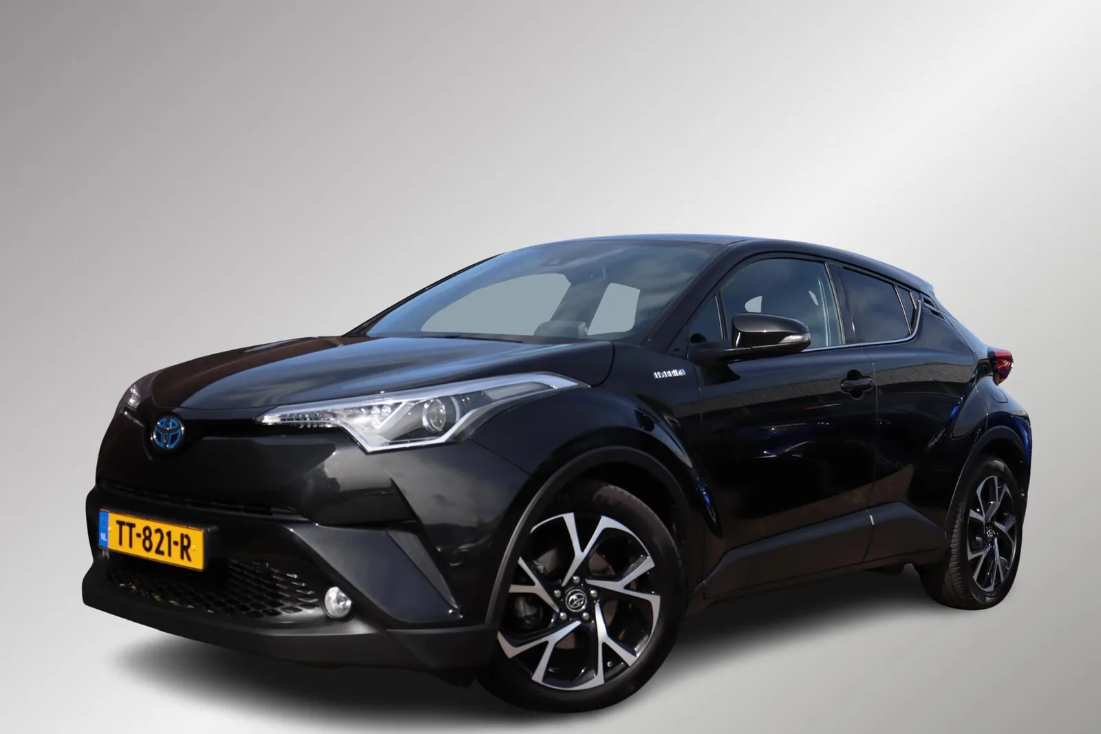 Toyota C-HR (2018) — foto 1