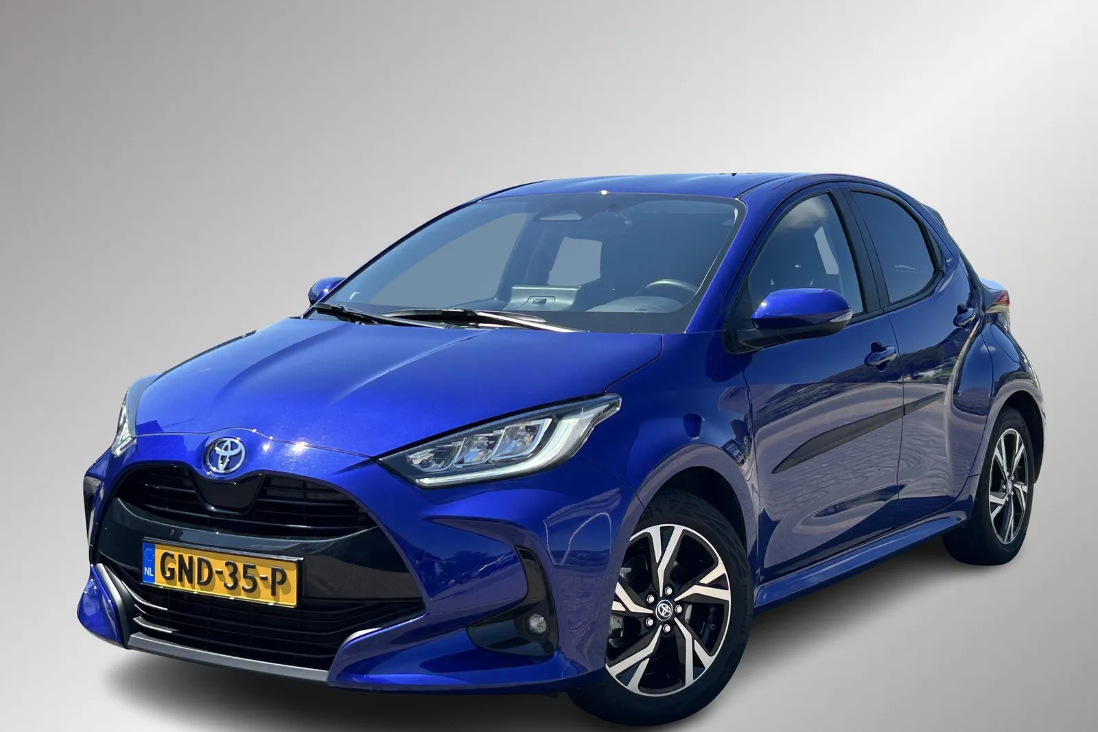 Toyota Yaris (2024) — foto 1