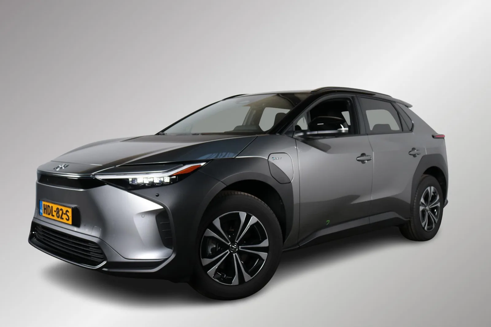 Toyota bZ4X (2025) — foto 1