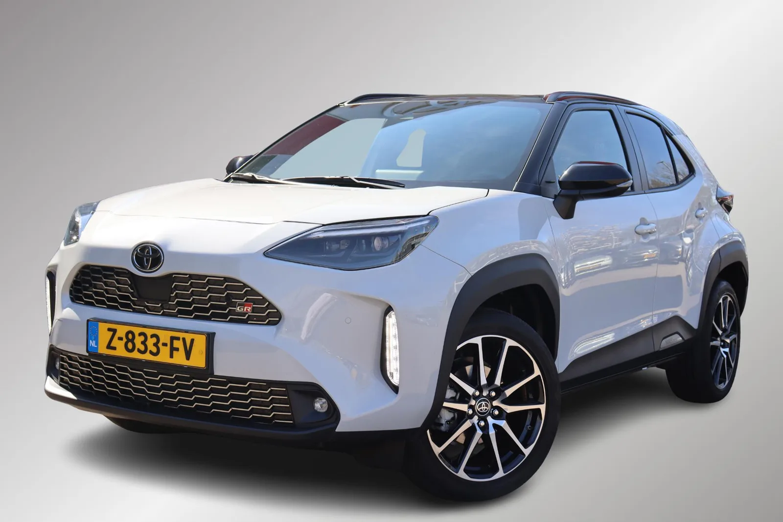 Toyota Yaris Cross (2024) — foto 1
