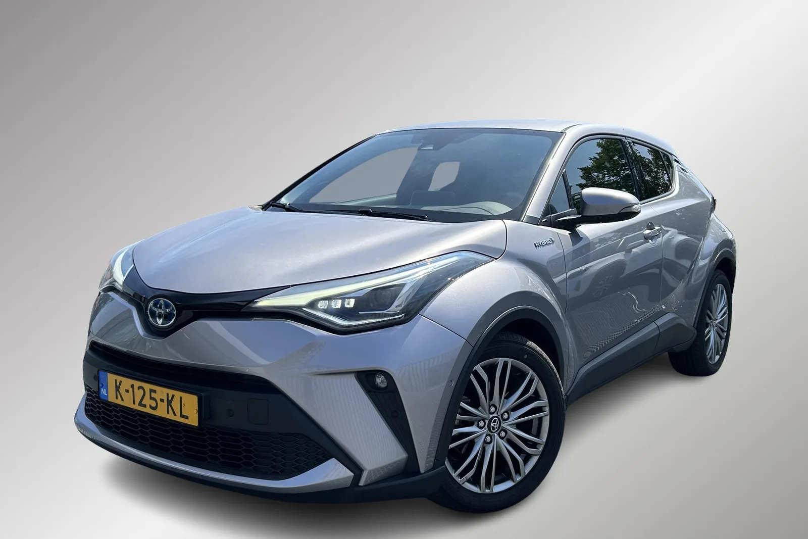 Toyota C-HR (2021) — foto 1