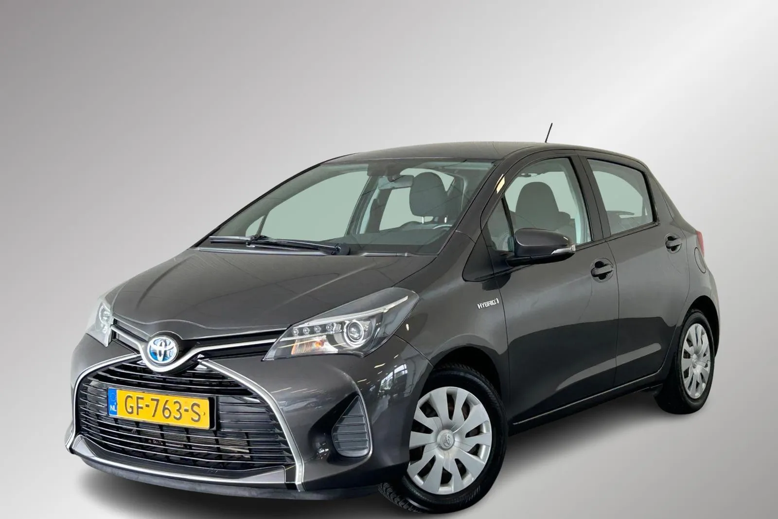 Toyota Yaris (2015) — foto 1