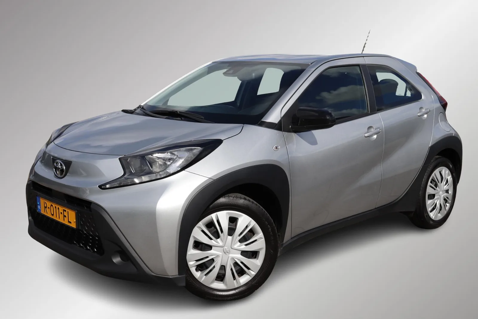 Toyota Aygo X (2022) — foto 1