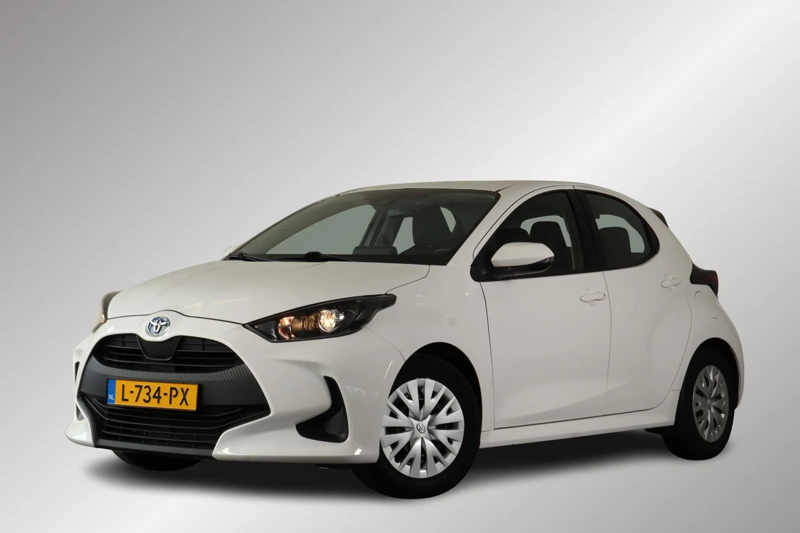 Toyota Yaris (2021) — foto 1