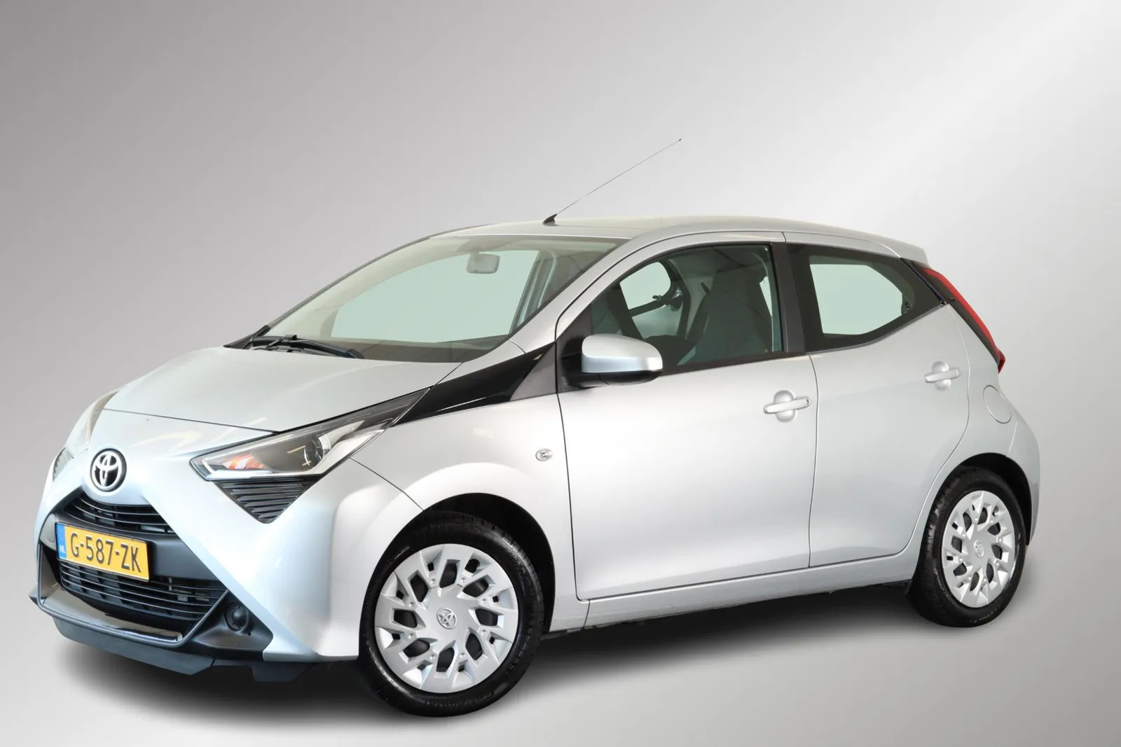 Toyota Aygo (2019) — foto 1