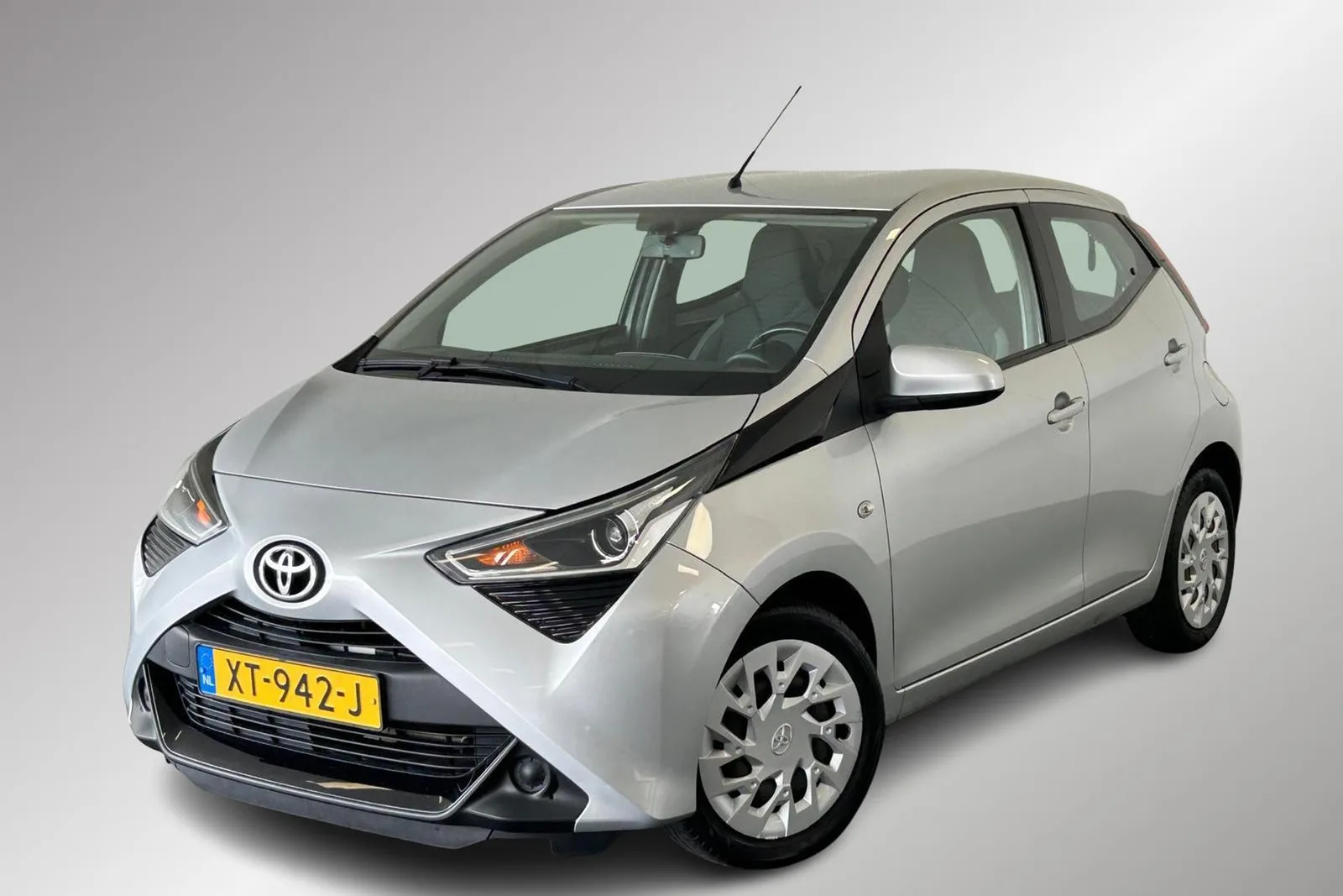 Toyota Aygo (2019) — foto 1