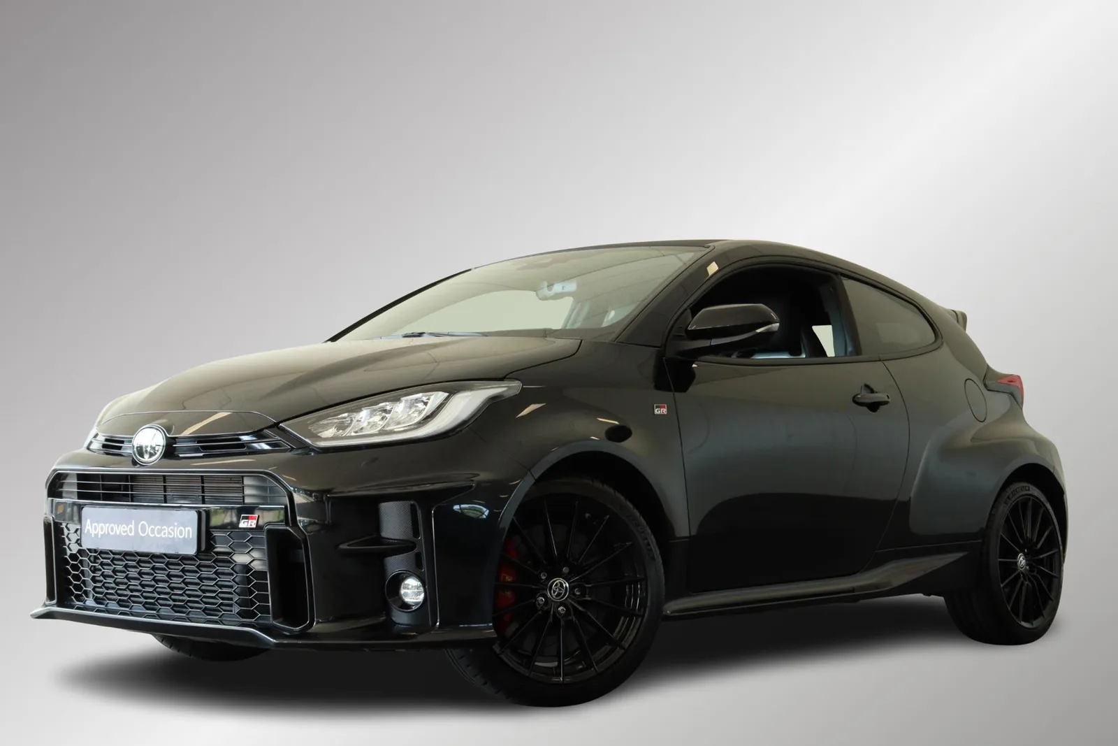 Toyota Yaris (2023) — foto 1